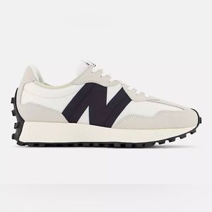 New Balance - 327 Woman’s white and black retro NWT & Box men sz 8.5 women sz 10